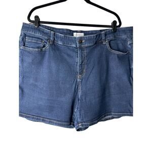 Lane Bryant Jean Shorts Size 24 Medium Wash‎ Mid Rise Girlfriend Blue Denim